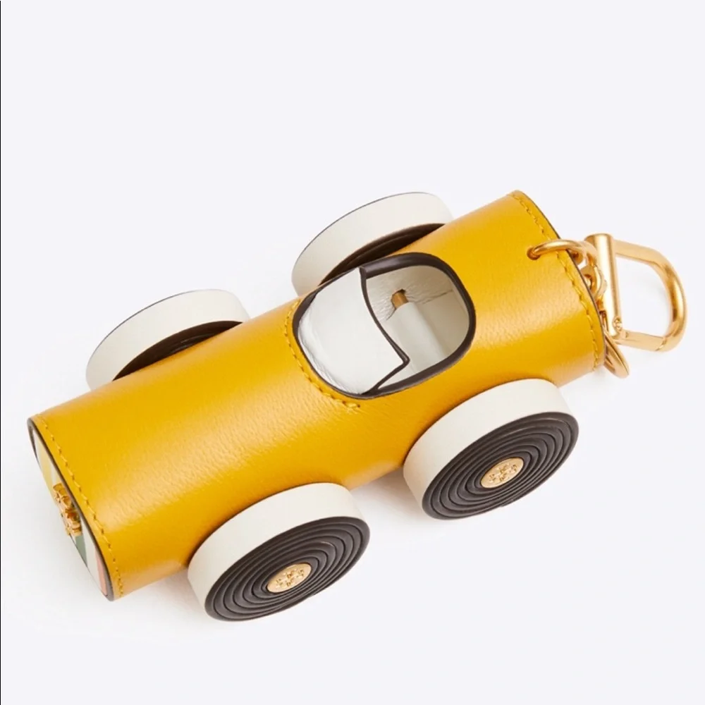 Tory Burch Car Key Ring 🔑 - Picture 2 of 7